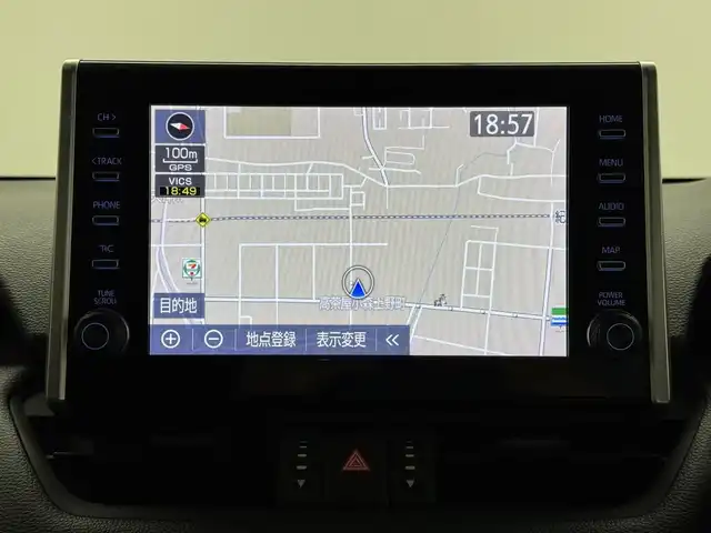 トヨタ ＲＡＶ４ アドベンチャー オフロードPKG 三重県 2022(令4)年 1.8万km アティチュードブラックマイカ ガソリン/フルタイム4WD/MTモード付フロアCVT/純正 9インチ ディスプレイオーディオ & ナビ/（FM/AM/Bluetooth/USB/iPod/Miracast/AppleCarPlay/AndroidAuto）/バックガイドモニター/ビルトイン ETC/Toyota Safety Sense/●プリクラッシュセーフティ/●レーントレーシングアシスト/●オートハイビーム/●レーダークルコン/●ロードサインアシスト/・【OP】リヤクロストラフィックオートブレーキ/・【OP】ブラインドスポットモニター/・パーキングサポートブレーキ（前後静止物・後方接近車両*）/・先行車発進告知機能/など/装備/●【OP】デジタルインナーミラー/●合皮シート/●パワーシート（Dメモリー付8way＆ランバーサポート）/●【OP】シートヒーター＆ベンチレーション（D/N）＋ステアリングヒーター/●左右独立オートエアコン/●ステアリングスイッチ/●オートライト/●LEDヘッドランプ&フロントフォグランプ/●プッシュスタート/●スマートキーx1/●純正18inAW/など