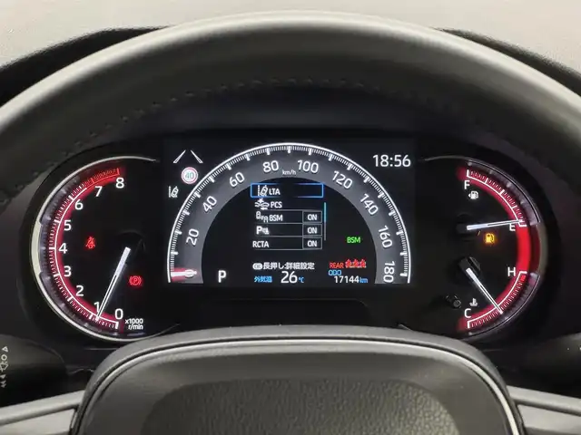 トヨタ ＲＡＶ４ アドベンチャー オフロードPKG 三重県 2022(令4)年 1.8万km アティチュードブラックマイカ ガソリン/フルタイム4WD/MTモード付フロアCVT/純正 9インチ ディスプレイオーディオ & ナビ/（FM/AM/Bluetooth/USB/iPod/Miracast/AppleCarPlay/AndroidAuto）/バックガイドモニター/ビルトイン ETC/Toyota Safety Sense/●プリクラッシュセーフティ/●レーントレーシングアシスト/●オートハイビーム/●レーダークルコン/●ロードサインアシスト/・【OP】リヤクロストラフィックオートブレーキ/・【OP】ブラインドスポットモニター/・パーキングサポートブレーキ（前後静止物・後方接近車両*）/・先行車発進告知機能/など/装備/●【OP】デジタルインナーミラー/●合皮シート/●パワーシート（Dメモリー付8way＆ランバーサポート）/●【OP】シートヒーター＆ベンチレーション（D/N）＋ステアリングヒーター/●左右独立オートエアコン/●ステアリングスイッチ/●オートライト/●LEDヘッドランプ&フロントフォグランプ/●プッシュスタート/●スマートキーx1/●純正18inAW/など