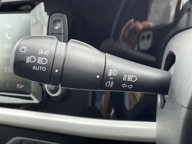 ルノー ルノー トゥインゴ S 東京都 2022(令4)年 1.1万km 黄 純正ディスプレイオーディオ/ETC/Bカメラ/ドライブレコーダー/コーナーセンサー/5Fミッション/アイドリングストップ/純正16インチアルミホイール