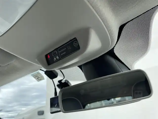 ルノー ルノー トゥインゴ S 東京都 2022(令4)年 1.1万km 黄 純正ディスプレイオーディオ/ETC/Bカメラ/ドライブレコーダー/コーナーセンサー/5Fミッション/アイドリングストップ/純正16インチアルミホイール