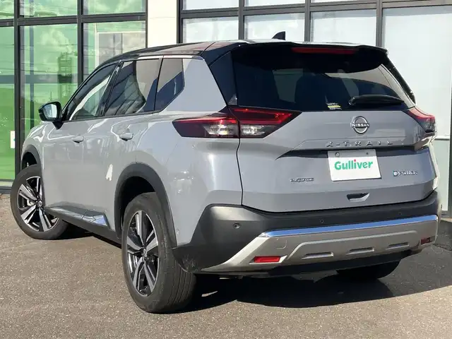 日産 エクストレイル G e－4ORCE 道南・函館 2023(令5)年 2.3万km グレーⅡ /純正ナビ//フルセグＴＶ//全周囲カメラ//自動駐車システム//シートヒーター//ＥＴＣ//パワーバックドア//クルーズコントロール//レーンキープアシスト//ブラインドスポットモニター//デジタルインナーミラー//純正アルミホイール