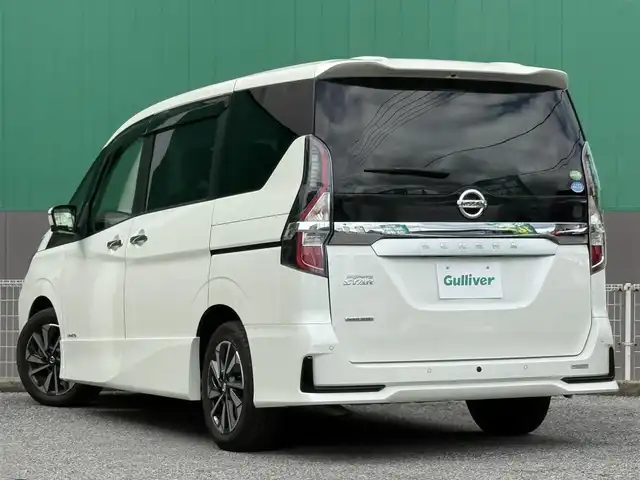 日産 セレナ ハイウェイスター V 千葉県 2020(令2)年 1.7万km ブリリアントホワイトパール 純正SDナビ（AM/FM/CD/DVD/Bluetooth）/フルセグTV/フリップダウンモニター/プロパイロット/両側パワースライドドア/インテリジェントパーキングアシスト/バックカメラ/サイドカメラ/全方位カメラ/ETC/衝突被害軽減システム/LEDヘッドライト/フォグランプ/後席テーブル（カップホルダー付き）/ロールサンシェード/純正アルミホイール/純正フロアマット
