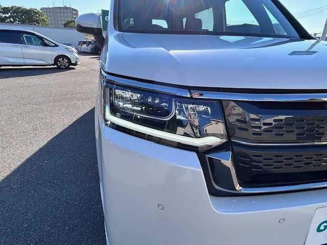 ホンダ ステップワゴン スパーダ eHEV 大阪府 2023(令5)年 2万km プラチナホワイトパール 純正9型ナビ(BT/CD/DVD/SD/フルセグ)/バックカメラ/フリップダウンモニター/ブラインドスポットモニター/衝突被害軽減システム/レーンキープアシスト/コーナーセンサー/アダクティブクルーズコントロール/オートライト/オートマチックハイビーム/純正アルミホイール/純正フロアマット/両側パワースライドドア/電動リアゲート/電動格納ミラー/ドライブレコーダー/ETC/プッシュスタートボタン