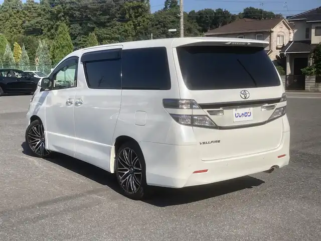 トヨタ ヴェルファイア 2．4Z ゴールデンアイズ 埼玉県 2013(平25)年 12.7万km ホワイトパールクリスタルシャイン (株)IDOMが運営する【じしゃロン鳩ヶ谷店】の自社ローン専用車両になりますこちらは現金またはオートローンご利用時の価格です。自社ローンご希望の方は別途その旨お申付け下さい/登録時127098km/アルパイン9インチSDナビ(品番:VIE-X009)/バックカメラ/社外フリップダウンモニター/オットマン/キャプテンシート/クルーズコントロール追従機能無/プッシュスタート/両側パワースライドドア/ワンタッチオートスライドドア/ETC/HIDヘッドライト/ハーフレザーシート/ドライブレコーダー/クリアランスソナー/プッシュスタート/ナノイー/パワーバックドア/電動格納機能付きウインカーミラー