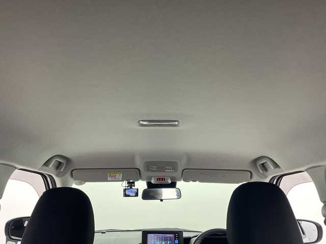 トヨタ ライズ Z 群馬県 2023(令5)年 1.8万km ブラックマイカメタリック/シャイニングホワイトパール 純正ナビ　バックカメラ　シートヒーター　電動パーキングブレーキ　衝突被害軽減ブレーキ　アダプティブクルーズコントロール　前後ドラレコ　ＥＴＣ　ＬＥＤライト　オートハイビーム　スマートキー　禁煙車