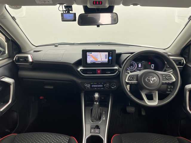 トヨタ ライズ Z 群馬県 2023(令5)年 1.8万km ブラックマイカメタリック/シャイニングホワイトパール 純正ナビ　バックカメラ　シートヒーター　電動パーキングブレーキ　衝突被害軽減ブレーキ　アダプティブクルーズコントロール　前後ドラレコ　ＥＴＣ　ＬＥＤライト　オートハイビーム　スマートキー　禁煙車