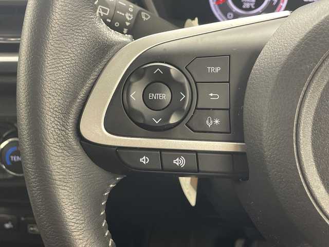 トヨタ ライズ Z 群馬県 2023(令5)年 1.8万km ブラックマイカメタリック/シャイニングホワイトパール 純正ナビ　バックカメラ　シートヒーター　電動パーキングブレーキ　衝突被害軽減ブレーキ　アダプティブクルーズコントロール　前後ドラレコ　ＥＴＣ　ＬＥＤライト　オートハイビーム　スマートキー　禁煙車