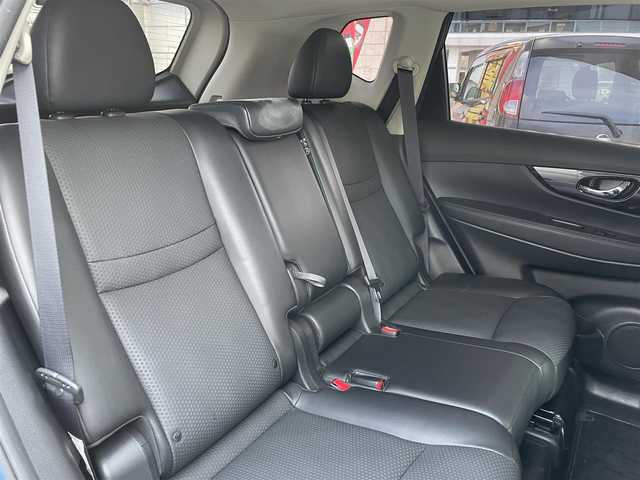 日産 エクストレイル 20Xi 大分県 2019(令1)年 5.5万km シャイニングブルー 純正10インチメモリナビ MM519D-L/【フルセグ/ブルーレイ/BTオーディオ】/全方位カメラ/撥水シート/純正18インチアルミホイール/プロパイロット/パワーバックドア/前後クリアランスソナー/デジタルインナーミラー/ドライブレコーダー/電動パーキングブレーキ/ETC/LEDヘッドライト/フォグランプ/オートライト/レザーステアリング/チルトステアリング/ステアリングリモコン/エンジンプッシュスタート/運転席シートリフター/ヒルスタートアシスト/ウインカーミラー/ミラーヒーター/横滑り防止装置/アイドリングストップ/ドアバイザー/フロアマット/電動格納ミラー/Wエアバッグ/ABS/スマートキー×2/車両取説/ナビ取説