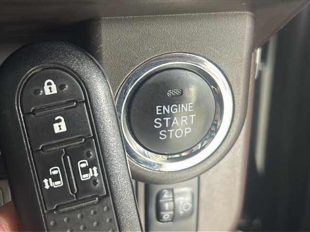 トヨタ タンク G コージーエディション 広島県 2020(令2)年 4.6万km ブラックマイカメタリック 禁煙車/純正ナビ/（Bluetooth/SD/CD/AUX/ワンセグTV)/バックカメラ/ビルトインETC/前方ドライブレコーダー/両側パワースライドドア/シートヒーター/クルーズコントロール/純正フロアマット/ハロゲンヘッドライト/フォグランプ/オートマチックハイビーム/パーキングセンサー/横滑り防止装置/衝突被害軽減ブレーキ/スマートキー/プッシュスタート/取扱説明書