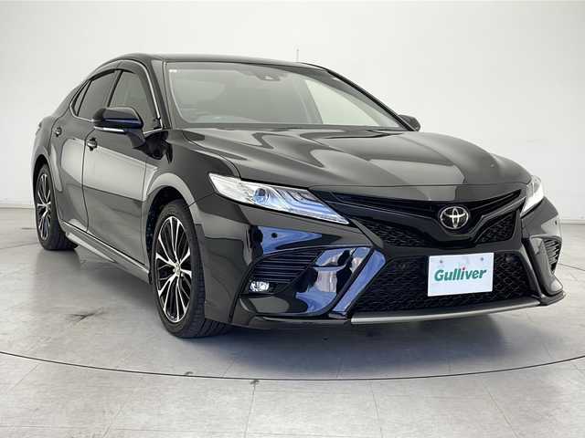トヨタ カムリ WS 千葉県 2021(令3)年 2.9万km アティチュードブラックマイカ トヨタコネクトナビ/　CD/DVD/Bluetooth/フルセグTV/　Apple car play/Android Auto/トヨタセーフティセンス/レーダークルーズコントロール/レーンキープアシスト/衝突軽減ブレーキ/クリアランスソナー/ブラインドスポットモニター/先行車発進警報/ロードサインアシスト/電動パーキング/オートホールド/オートハイビーム/ハーフレザーシート/ビルトインETC２．０/後方ドラレコ/LEDライト/フォグランプ/パドルシフト/フロアマット/ドアバイザー