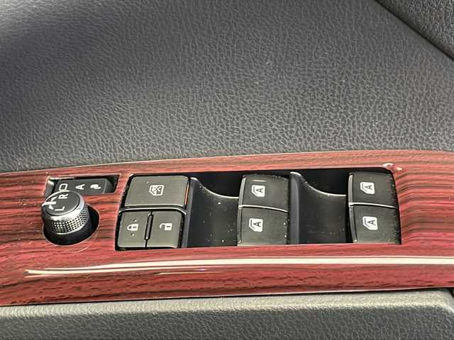 トヨタ カムリ WS 千葉県 2021(令3)年 2.9万km アティチュードブラックマイカ トヨタコネクトナビ/　CD/DVD/Bluetooth/フルセグTV/　Apple car play/Android Auto/トヨタセーフティセンス/レーダークルーズコントロール/レーンキープアシスト/衝突軽減ブレーキ/クリアランスソナー/ブラインドスポットモニター/先行車発進警報/ロードサインアシスト/電動パーキング/オートホールド/オートハイビーム/ハーフレザーシート/ビルトインETC２．０/後方ドラレコ/LEDライト/フォグランプ/パドルシフト/フロアマット/ドアバイザー