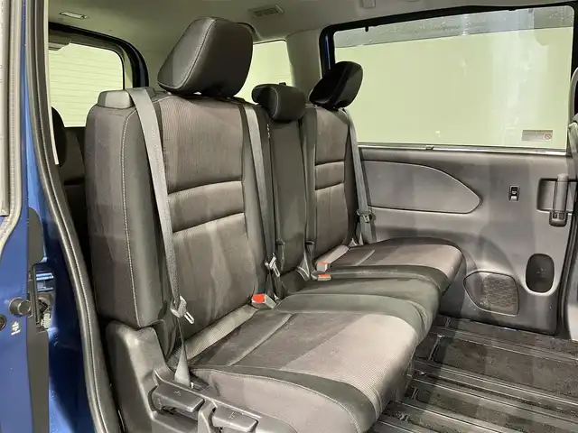 日産 セレナ ハイウェイスターVセレクションⅡ 愛知県 2019(令1)年 8.3万km シャイニングブルー 純正9インチナビ/フリップダウンモニター/プロパイロット/衝突軽減ブレーキ/両側電動スライドドア/アラウンドビューモニター/ETC/ドライブレコーダー/デジタルインナーミラー/フルセグTV/Bluetooth/コーナーセンサー/レーンキープアシスト/パーキングアシスト/プッシュスタート/USB接続/スマートキー/スペアキー/CD/DVD再生/ブルーレイ/アイドリングストップ/ミュージックサーバー/ミュージックプレイヤー接続/純正フロアマット/純正アルミホイール/オートライト/禁煙車/ウィンカーミラー/電動格納ミラー/フォグランプ/Wエアコン/シートバックテーブル/ハンズフリーパワースライドドア/電動パーキングブレーキ/オートブレーキホールド/横滑り防止装置