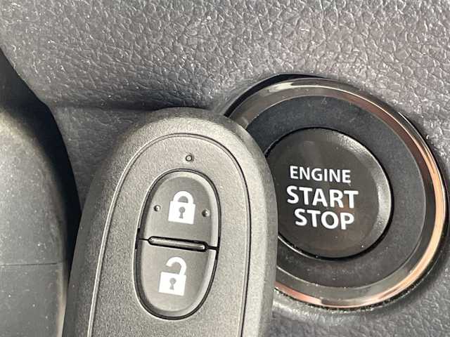 スズキ ハスラー G 愛知県 2014(平26)年 4.5万km キャンディピンクメタリック/ホワイト2トーンルーフ 純正ナビ/オートライト/ＥＴＣ/シートヒーター/衝突軽減システム/ワンセグ/ＣＤ/Bluetooth/スマートキー/プッシュスタート