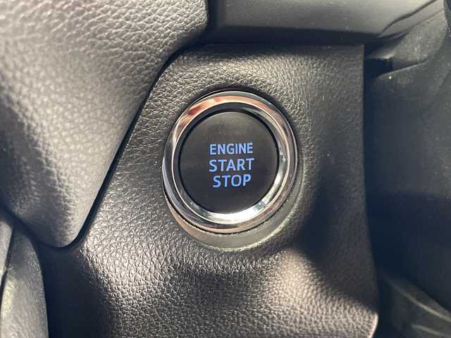 トヨタ ＲＡＶ４ アドベンチャー 埼玉県 2021(令3)年 3.3万km アッシュグレーメタリック/アティチュードブラックマイカ 2トーン トヨタセーフティセンス/純正ナビ/　　USB/BT/Miracast/バックカメラ/レーダークルーズコントロール/LEDオートライト/レザーシート/パワーシート/シートヒーター、エアシート/純正19インチAW/ステアヒーター/ブラインドスポットモニター/プッシュスタート/ETC/禁煙車