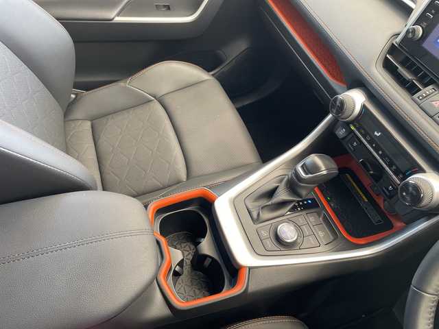 トヨタ ＲＡＶ４ アドベンチャー 埼玉県 2021(令3)年 3.3万km アッシュグレーメタリック/アティチュードブラックマイカ 2トーン トヨタセーフティセンス/純正ナビ/　　USB/BT/Miracast/バックカメラ/レーダークルーズコントロール/LEDオートライト/レザーシート/パワーシート/シートヒーター、エアシート/純正19インチAW/ステアヒーター/ブラインドスポットモニター/プッシュスタート/ETC/禁煙車