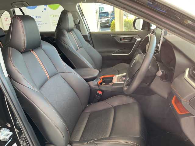 トヨタ ＲＡＶ４ アドベンチャー 埼玉県 2021(令3)年 3.3万km アッシュグレーメタリック/アティチュードブラックマイカ 2トーン トヨタセーフティセンス/純正ナビ/　　USB/BT/Miracast/バックカメラ/レーダークルーズコントロール/LEDオートライト/レザーシート/パワーシート/シートヒーター、エアシート/純正19インチAW/ステアヒーター/ブラインドスポットモニター/プッシュスタート/ETC/禁煙車