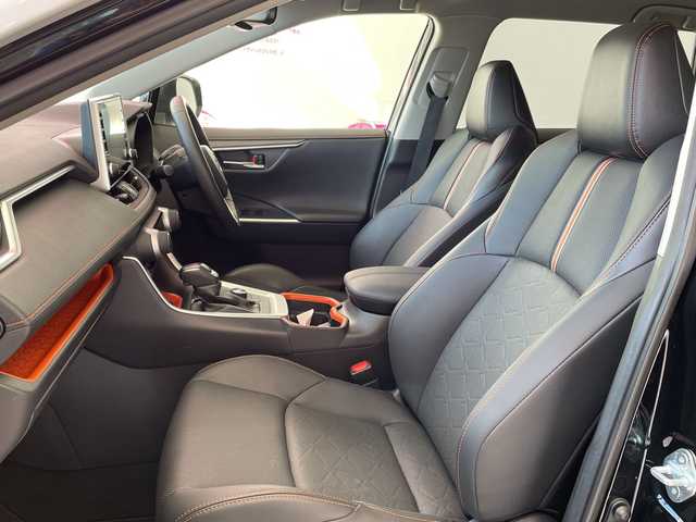 トヨタ ＲＡＶ４ アドベンチャー 埼玉県 2021(令3)年 3.3万km アッシュグレーメタリック/アティチュードブラックマイカ 2トーン トヨタセーフティセンス/純正ナビ/　　USB/BT/Miracast/バックカメラ/レーダークルーズコントロール/LEDオートライト/レザーシート/パワーシート/シートヒーター、エアシート/純正19インチAW/ステアヒーター/ブラインドスポットモニター/プッシュスタート/ETC/禁煙車