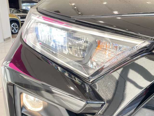 トヨタ ＲＡＶ４ アドベンチャー 埼玉県 2021(令3)年 3.3万km アッシュグレーメタリック/アティチュードブラックマイカ 2トーン トヨタセーフティセンス/純正ナビ/　　USB/BT/Miracast/バックカメラ/レーダークルーズコントロール/LEDオートライト/レザーシート/パワーシート/シートヒーター、エアシート/純正19インチAW/ステアヒーター/ブラインドスポットモニター/プッシュスタート/ETC/禁煙車