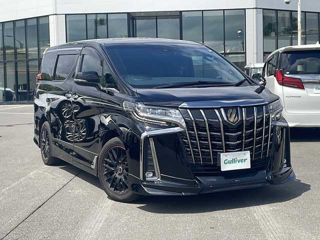 トヨタ アルファード S タイプゴールドⅡ 青森県 2021(令3)年 5.3万km ブラック ・寒冷地仕様/・４WD/・TRDエアロ/・純正ディスプレイオーディオ/・USB/Bluetooth/・バックカメラ/・プッシュスタート/・スマートキー/・スペアキー1本/・トヨタセーフティセンス/・レーダークルーズコントロール/・横滑り防止装置/・オートマチックハイビーム/・MTモード付AT/・LEDヘットライト/・アイドリングストップ/・コーナーセンサー/・ワイパーデアイサ/・ビルトインETC/・ドライブレコーダー（前後）/・両側パワースライドドア/・パワーバックドア/・オットマン/・社外16インチAW/・純正16インチ冬タイヤ積込/・純正フロアマット/・純正ドアバイザー