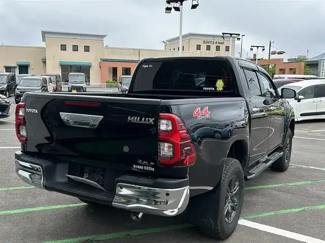 トヨタ ハイラックス Z 長崎県 2020(令2)年 4.2万km アティチュードブラックマイカ 4WD/純正ナビ(BT/CD/DVD)/フルセグTV/バックカメラ/ETC/レーダークルーズコントロール/クリアランスソナー/プリクラッシュセーフティシステム/レーンディパーチャーアラート/ロードサインアシスト/先行車発進告知機能/アクティブトラクションコントロール/ダウンヒルアシストコントロール制御/オートLSD/IC付ターボ/LEDヘッドランプ/本革巻きステアリング/上級ファブリックシート/純正17インチアルミホイール/スマートエントリー/スタートシステム/禁煙車
