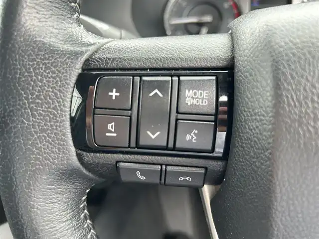 トヨタ ハイラックス Z 長崎県 2020(令2)年 4.2万km アティチュードブラックマイカ 4WD/純正ナビ(BT/CD/DVD)/フルセグTV/バックカメラ/ETC/レーダークルーズコントロール/クリアランスソナー/プリクラッシュセーフティシステム/レーンディパーチャーアラート/ロードサインアシスト/先行車発進告知機能/アクティブトラクションコントロール/ダウンヒルアシストコントロール制御/オートLSD/IC付ターボ/LEDヘッドランプ/本革巻きステアリング/上級ファブリックシート/純正17インチアルミホイール/スマートエントリー/スタートシステム/禁煙車