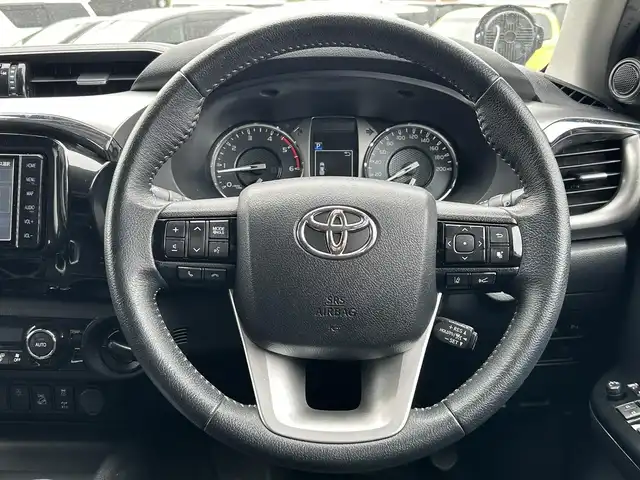 トヨタ ハイラックス Z 長崎県 2020(令2)年 4.2万km アティチュードブラックマイカ 4WD/純正ナビ(BT/CD/DVD)/フルセグTV/バックカメラ/ETC/レーダークルーズコントロール/クリアランスソナー/プリクラッシュセーフティシステム/レーンディパーチャーアラート/ロードサインアシスト/先行車発進告知機能/アクティブトラクションコントロール/ダウンヒルアシストコントロール制御/オートLSD/IC付ターボ/LEDヘッドランプ/本革巻きステアリング/上級ファブリックシート/純正17インチアルミホイール/スマートエントリー/スタートシステム/禁煙車