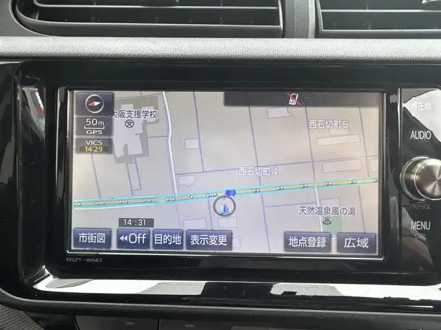 トヨタ アクア S スタイルブラック 大阪府 2016(平28)年 2.4万km ライムホワイトパールクリスタルシャイン 純正ナビ/(フルセグ/7インチ/BT/CD/DVD)/ETC/純正フロアマット/アイドリングストップ/レーンキープアシスト/衝突被害軽減システム/電格ミラー/プッシュスタート/スマートキー/取扱説明書/保証書