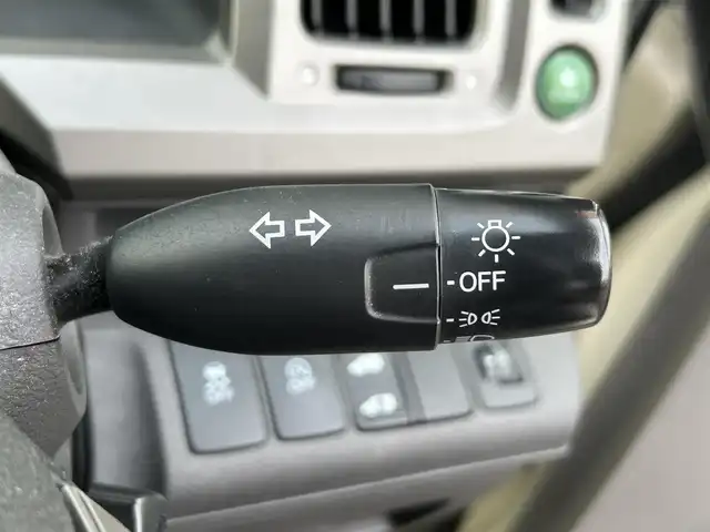 ホンダ ステップワゴン G Eセレクション 和歌山県 2014(平26)年 11.4万km ヒダマリアイボリーパール 社外ナビ/フルセグ/Bluetooth/バックカメラ/クルーズコントロール/横滑り防止/アイドリングストップ/片側パワースライドドア/ETC/電動格納ミラー/ウインカーミラー/ステアリングリモコン/スマートキー/ドアバイザー/純正マット/ECON