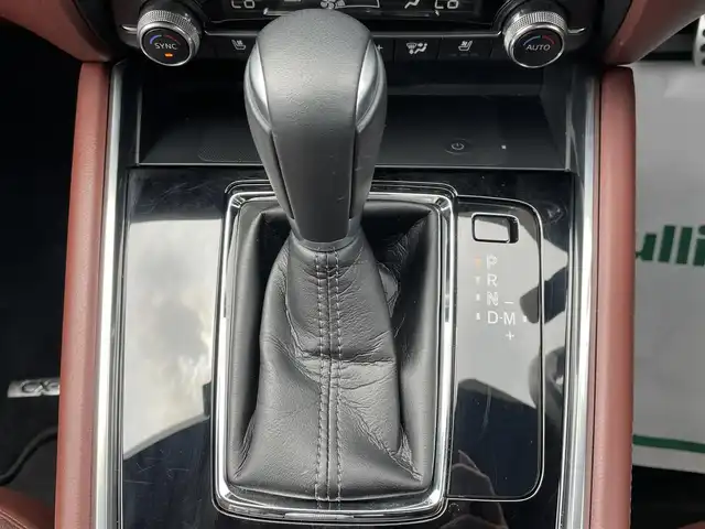 マツダ ＣＸ－８ XD エクスクルーシブモード 千葉県 2021(令3)年 4万km プラチナクォーツメタリック レザーシート/360°カメラ/BOSEプレミアムサウンド/純正マツダコネクトナビ/・Bluetooth/フルセグTV/前席パワーシート/1列目2列目シートヒーター/1列目2列目シートベンチレーション/パワーバックドア/レーンキープアシスト/アダプティブクルーズコントロール/ブラインドスポットモニター/スマートキー/前後コーナーセンサー/ヘッドアップディスプレイ/パドルシフト/純正19インチアルミホイール/置くだけ充電/純正アダプティブLEDヘッドライト/フォグランプ/本革巻ステアリング/純正前後ドライブレコーダー/社外ETC2.0/ドアバイザー/サイド＆カーテンエアバッグ/新車保証書＆取扱説明書
