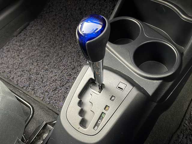 トヨタ アクア S スタイルブラック 愛知県 2016(平28)年 2.3万km ダークブルーマイカ 社外ナビ/・Bluetooth/・CD/DVD/・フルセグテレビ/バックカメラ/衝突軽減ブレーキ/レーンキープアシスト/オートライト/ドライブレコーダー/スマートキー/ＥＴＣ/アイドリングストップ