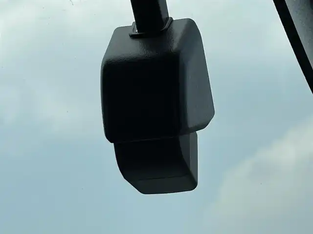 トヨタ タンク カスタムG－T 滋賀県 2019(平31)年 5.7万km ホワイトパールクリスタルシャイン 禁煙車/純正9インチナビ(CD/DVD/フルセグ/Bluetooth)/前席シートヒーター/全方位カメラ/クルーズコントロール/LEDヘッドライト/前方ドライブレコーダー/ETC/オートライト/オートハイビーム/両側パワースライドドア/コーナーセンサー/アイドリングストップ/ステアリングリモコン/純正フロアマット/ドアバイザー/プッシュスタート/スマートキー