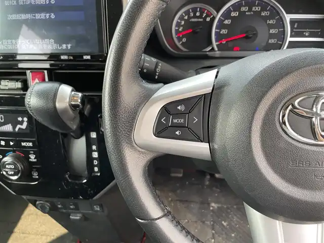 トヨタ タンク カスタムG－T 滋賀県 2019(平31)年 5.7万km ホワイトパールクリスタルシャイン 禁煙車/純正9インチナビ(CD/DVD/フルセグ/Bluetooth)/前席シートヒーター/全方位カメラ/クルーズコントロール/LEDヘッドライト/前方ドライブレコーダー/ETC/オートライト/オートハイビーム/両側パワースライドドア/コーナーセンサー/アイドリングストップ/ステアリングリモコン/純正フロアマット/ドアバイザー/プッシュスタート/スマートキー