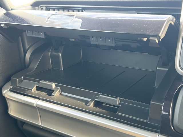 スズキ スペーシア カスタム HYBRID XS ターボ 佐賀県 2023(令5)年 3.2万km インディゴブルーメタリック/ブラック 社外メモリーナビゲーション/・フルセグTV/CD/DVD/SD/Bluetooth/バックカメラ/ビルトインETC/ヘッドアップディスプレイ/両側パワースライドドア/天井サーキュレーター/ハーフレザーシート/D席シートヒーター/後席サンシェード/ISOFIX対応/パドルシフト/革巻きステアリング/ステアリングリモコン/純正15インチアルミホイール/純正LEDヘッドライト/・オートマチックハイビーム/純正LEDフォグランプ/ドアバイザ―/新車保証書/取扱説明書/スペアキー１本/アダプティブクルーズコントロール/デュアルカメラブレーキサポート/車線逸脱警報機能/パーキングセンサー