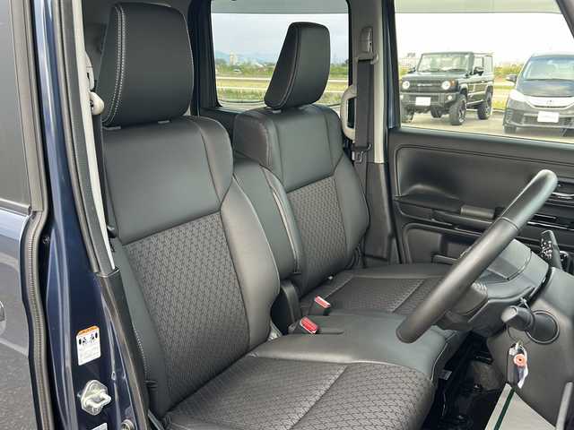 スズキ スペーシア カスタム HYBRID XS ターボ 佐賀県 2023(令5)年 3.2万km インディゴブルーメタリック/ブラック 社外メモリーナビゲーション/・フルセグTV/CD/DVD/SD/Bluetooth/バックカメラ/ビルトインETC/ヘッドアップディスプレイ/両側パワースライドドア/天井サーキュレーター/ハーフレザーシート/D席シートヒーター/後席サンシェード/ISOFIX対応/パドルシフト/革巻きステアリング/ステアリングリモコン/純正15インチアルミホイール/純正LEDヘッドライト/・オートマチックハイビーム/純正LEDフォグランプ/ドアバイザ―/新車保証書/取扱説明書/スペアキー１本/アダプティブクルーズコントロール/デュアルカメラブレーキサポート/車線逸脱警報機能/パーキングセンサー