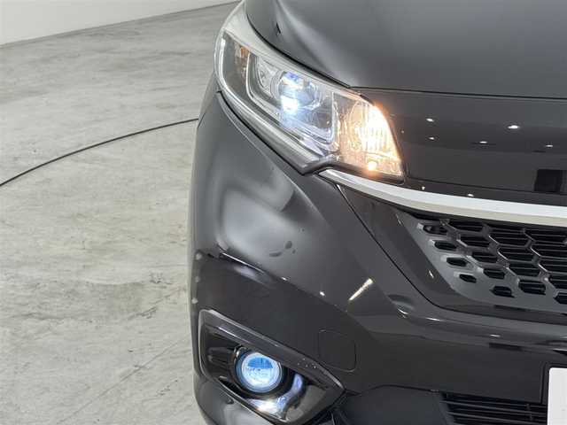 ホンダ フリード G ホンダセンシング 福岡県 2020(令2)年 2.9万km クリスタルブラックパール 純正９型ナビ（ＢＴ，フルセグＴＶ）　/バックカメラ　/ビルトインＥＴＣ　/前後ドラレコ　/アダプティブクルコン　/コーナーセンサー　/ホンダセンシング　/衝突被害軽減ブレーキ　/レーンキープ　/両側電動スライドドア