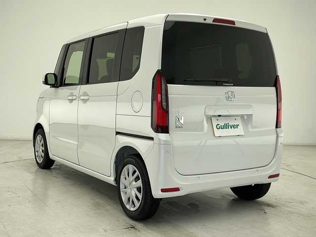ホンダ Ｎ ＢＯＸ 千葉県 2025(令7)年 0.1万km プラチナホワイトパール 衝突軽減ブレーキ　/レーンキープアシスト　/レーダークルーズコントロール　/前後コーナーセンサー　/オートライトハイビーム　/LEDヘッドライト/片側パワースライドドア　/８インチメモリナビ　/　フルセグTV/AM/FM/BT/バックカメラ/ステアリングスイッチ/純正ビルトインETC/前席シートヒーター/ベンチシート/チップアップシート/純正フロアマット/電動パーキングブレーキ/ブレーキホールド/電格ミラー