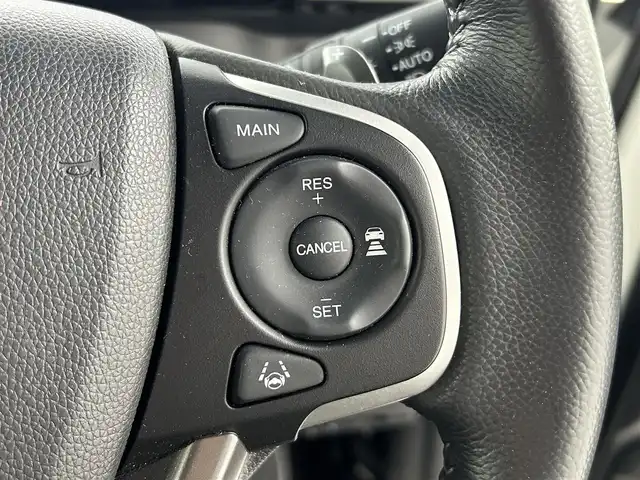 ホンダ ステップワゴン スパーダ ホンダセンシング 大阪府 2019(令1)年 2.1万km プラチナホワイトパール ホンダセンシング/　・衝突軽減ブレーキ/　・誤発進抑制機能/　・歩行者事故軽減ステアリング/　・車線維持支援システム/　・路外逸脱抑制機能/　・先行車発進お知らせ機能/　・標識認識機能/わくわくゲート/純正ナビ（Bluetooth/CD/DVD/AM/FM）/フルセグTV/バックカメラ/両側パワースライドドア/レーダークルーズコントロール/LEDヘッドライト/純正16インチアルミホイール/パドルシフト/スマートキー/ETC