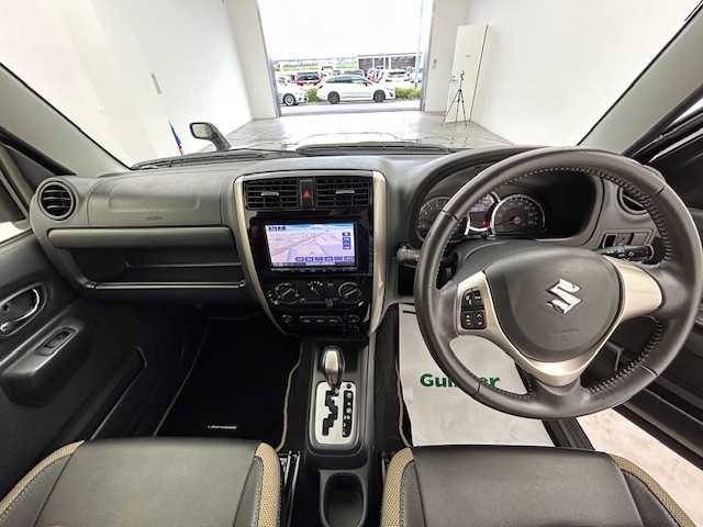 スズキ ジムニー ランドベンチャー 宮城県 2017(平29)年 5万km ブルーイッシュブラックパール3 禁煙車 /4WD /2人乗 (車検証記載変更済)/リフトアップ (ノーマルサス車載)/ケンウッドSDナビ /フルセグTV /TVキャンセラー /Bluetoothオーディオ /CD/DVD再生 /シートヒーター /ヒーテッドドアミラー /キーレスエントリー /専用合皮シート /ETC /保証書