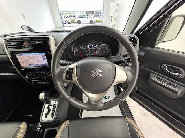 スズキ ジムニー ランドベンチャー 宮城県 2017(平29)年 5万km ブルーイッシュブラックパール3 禁煙車 /4WD /2人乗 (車検証記載変更済)/リフトアップ (ノーマルサス車載)/ケンウッドSDナビ /フルセグTV /TVキャンセラー /Bluetoothオーディオ /CD/DVD再生 /シートヒーター /ヒーテッドドアミラー /キーレスエントリー /専用合皮シート /ETC /保証書