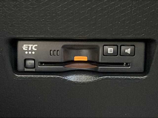 ダイハツ タント ファンクロス 三重県 2022(令4)年 4.8万km シャイニングホワイトパール 純正ナビ/バックカメラ/前席シートヒーター/両側パワースライドドア/ビルトインETC/USB給電ポート/前方ドライブレコーダー/前後コーナーセンサー/ルーフレール/純正フロアマット/電子パーキング/レーダークルーズコントロール/オートハイビーム/電動格納ミラー/禁煙車