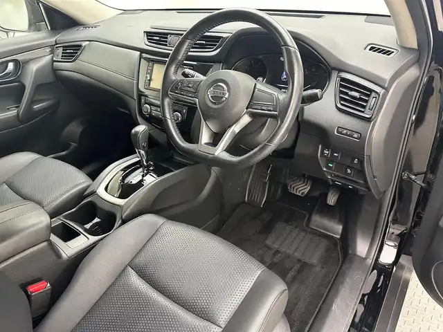 日産 エクストレイル ハイブリッド 20X 兵庫県 2019(平31)年 8.4万km ダイヤモンドブラック 純正SDナビ(CD/DVD/SD/Bluetooth/フルセグ)/・MM318D-W/バックカメラ/パワーバックドア/前後コーナーセンサー/ドライブレコーダー/純正17インチアルミホイール/純正フロアマット/ドアバイザー/LEDヘッドライト/LEDフォグライト/ETC/オートライト/スペアキー