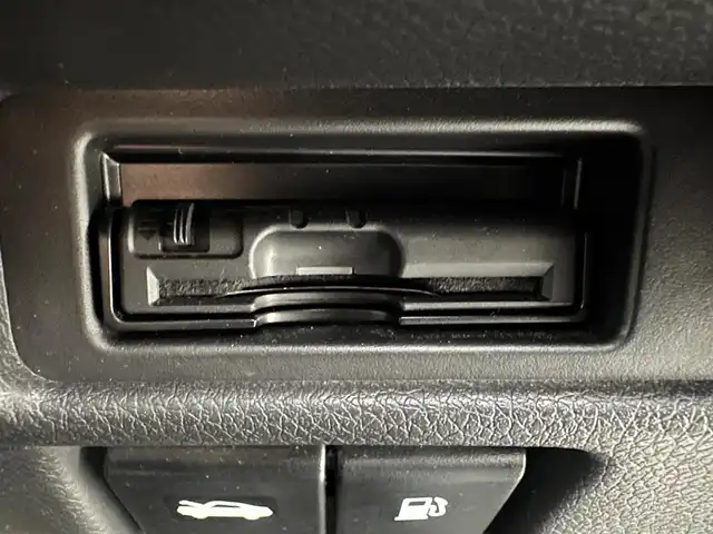日産 エクストレイル ハイブリッド 20X 兵庫県 2019(平31)年 8.4万km ダイヤモンドブラック 純正SDナビ(CD/DVD/SD/Bluetooth/フルセグ)/・MM318D-W/バックカメラ/パワーバックドア/前後コーナーセンサー/ドライブレコーダー/純正17インチアルミホイール/純正フロアマット/ドアバイザー/LEDヘッドライト/LEDフォグライト/ETC/オートライト/スペアキー