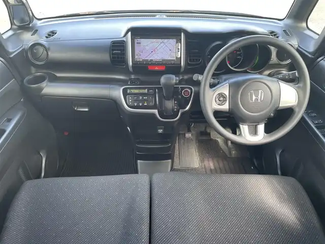 ホンダ Ｎ ＢＯＸ G SSパッケージ 埼玉県 2014(平26)年 7万km スマートブラック (株)IDOMが運営する【じしゃロン川越店】の自社ローン専用車両になります。こちらは現金またはオートローンご利用時の価格です。自社ローンご希望の方は別途その旨お申付け下さい/純正メモリーナビ　VXM-155VSi/ワンセグ/Bluetooth/CD/DVD/AM/FM/ETC/両側パワースライドドア/純正１４インチアルミホイール/シティブレーキアクティブシステム/HID/ステアリングリモコン/ドアバイザー/ウインカーミラー/W＆サイド＆カーテンエアバッグ