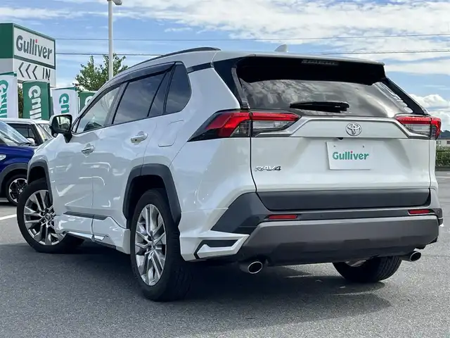 トヨタ ＲＡＶ４ G Zパッケージ 奈良県 2020(令2)年 3.1万km ホワイトパールクリスタルシャイン モデリスタエアロ/純正7インチナビ（NSZT-W68T）/（フルセグ／ＢＴ／ＣＤ／ＤＶＤ）/レーダークルーズコントロール/バックカメラ/ブラインドスポットモニター/前後コーナーセンサー/プリクラッシュセーフティ/レーンキープアシスト/電動リアゲート/運転席メモリー付きパワーシート/前席シートヒーター/ステアイングヒーター/デジタルインナーミラー/前後ドライブレコーダー/ＥＴＣ/純正19インチＡＷ