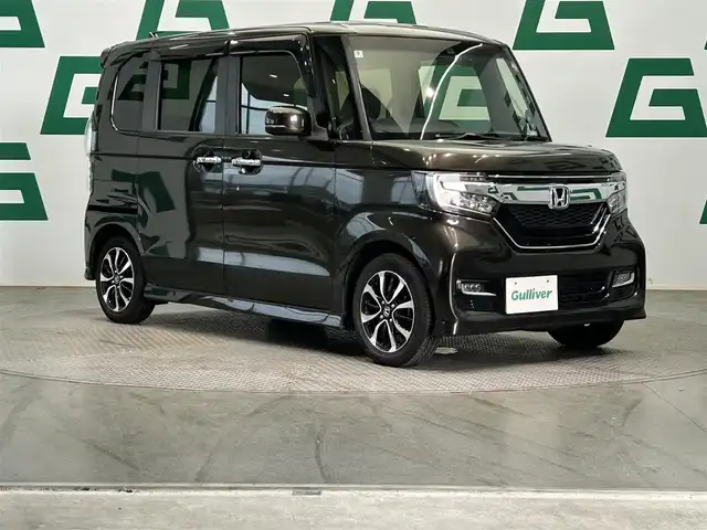 ホンダ Ｎ ＢＯＸ カスタム G L ホンダセンシング 鹿児島県 2018(平30)年 5.2万km プレミアムグラマラスブロンズP 社外ナビ（CD/DVD/フルセグTV）/ホンダセンシング/片側パワースライドドア/バックカメラ/純正ビルトインETC/純正ドアバイザー/純正フロアマット/純正アルミホイール/LEDヘッドライト/オートライト/オートマチックハイビーム/ロール式サンシェード/フロントフォグランプ/後方コーナーセンサー/禁煙