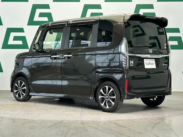 ホンダ Ｎ ＢＯＸ カスタム G L ホンダセンシング 鹿児島県 2018(平30)年 5.2万km プレミアムグラマラスブロンズP 社外ナビ（CD/DVD/フルセグTV）/ホンダセンシング/片側パワースライドドア/バックカメラ/純正ビルトインETC/純正ドアバイザー/純正フロアマット/純正アルミホイール/LEDヘッドライト/オートライト/オートマチックハイビーム/ロール式サンシェード/フロントフォグランプ/後方コーナーセンサー/禁煙