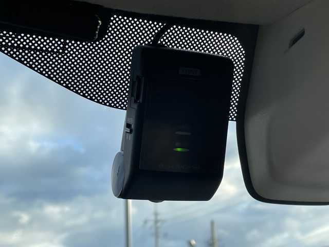 スズキ ラパン F リミテッド 島根県 2017(平29)年 4.1万km フェニックスレッドパール メーカーナビゲーション/フルセグ BT CD/レーダーブレーキサポート/全方位カメラ/D席シートヒーター/純正前方ドライブレコーダー/ビルトインETC/アイドリングストップ/AUTOライト/電動格納ミラー/ウィンカーミラー/純正ドアバイザー/純正14インチアルミホイール/ISOFIX/シートリフター/革巻きステアリング/ステアリングリモコン