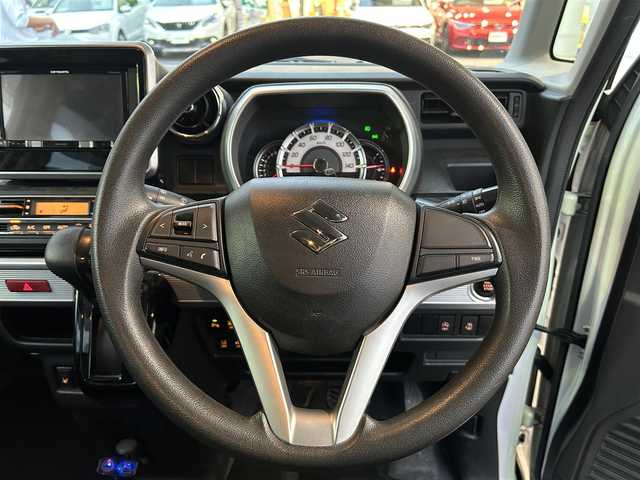 スズキ スペーシア カスタム HYBRID GS 岡山県 2020(令2)年 10.5万km ピュアホワイトP 登録時走行距離104687km/社外SDナビ/(AM/FM/DISC/TV/BT)/衝突被害軽減システム/アイドリングストップ/クリアランスソナー/シートヒーター/ドライブレコーダー/ETC/片側パワースライドドア/プッシュスタート/スマートキー/純正14インチアルミホイール/パワーウィンドウ/パワーステアリング/記録簿/保証書/取扱説明書