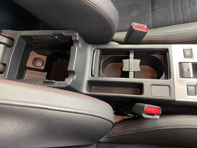 スバル ＷＲＸ Ｓ４ 2．0GT‐S アイサイト 岐阜県 2016(平28)年 6.4万km クリスタルブラックシリカ STIスポイラー/ターボ/純正ナビ/CD/DVD/Bluetooth/AM/FM/フルセグTV/バックカメラ/アイサイト/レーダークルーズコントロール/レーンキープアシスト/パワーシート/ハーフレザーシート/ETC/オートLEDヘッドライト/パドルシフト/純正18インチアルミホイール/純正フロアマット