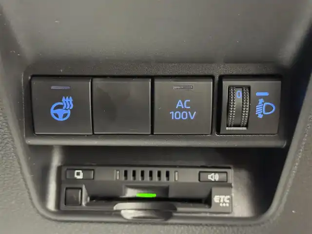 トヨタ アクア 群馬県 2021(令3)年 7.2万km アーバンカーキ トヨタセーフティーセンス/・プリクラッシュセーフティー/・クルーズコントロール/・ブラインドスポット/・レーンキープアシスト/・パノラミックビューモニター/・オートライト/・オートハイビーム/・横滑り防止/・SOSコール/メーカー純正ナビ/・AM/FM/フルセグTV/・Bluetooth/USB/ヘッドアップディスプレイ/LEDヘッドライト/LEDフォグランプ/前席シートヒーター/運転席パワーシート/ハンドルヒーター/ヒーターミラー/ETC/純正フロアマット/純正ドアバイザー/純正16インチアルミホイール/スマートキー/プッシュスタート